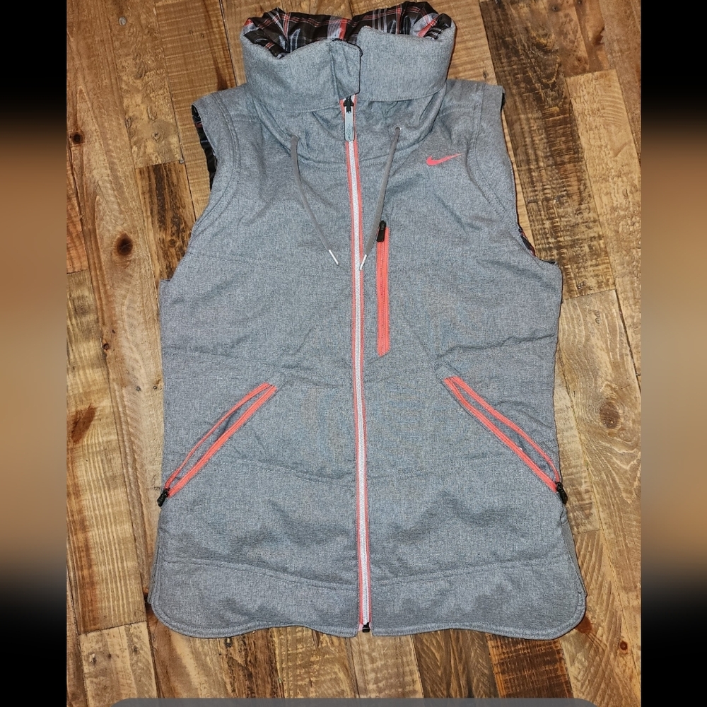 Nike Reversible Gray Quilted Puffer Vest with Pink Accents
